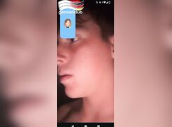 cute dude chating hote wanks off