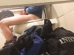 Under Stall Spy Catches College Teen Wanking