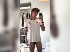 cute español dancing hot cock