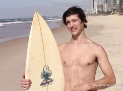 Horny Twink Lincoln jerk off