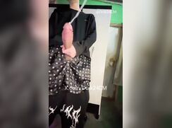Huge dick on that skinny boy skater porn