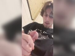 Cassius cums