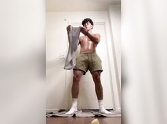 oil dude standing hot cumming bate