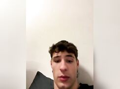 Guy Italian jerking