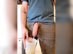 Uncut Tradie Takes A Leak On Site