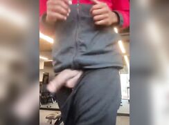 Gym Exhibitionist On Running Machine