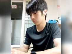 Cute Korean Twink Jerks Off On Cam!!