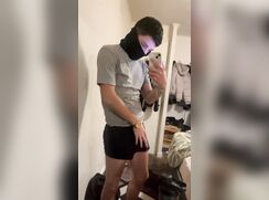 cute shy dude cumming bate clip