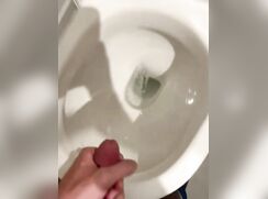 Cuming in toilet
