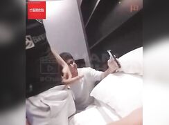 Latino Garotos amigos novinhos na Cam mostram Piru duro pra novinha héteros