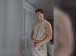 muscular dude hot cumming bate