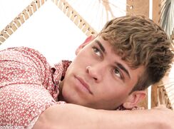 PHOTO SESSION: Kyle Brady