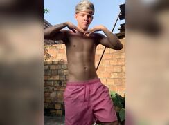 Kn delicinha GayTube