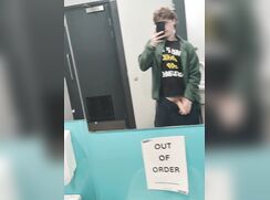 Uncut Twink Toilet Play (no sound)