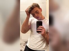 Horny Leo |jerk off
