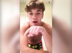 amateur college twink jerking off