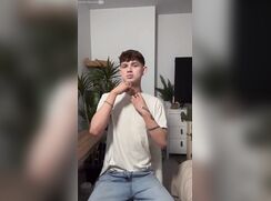 Oiled Up Twink Solo Porn Boys