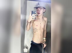 Alex twink colombiano