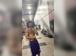 Light skin boy baited
