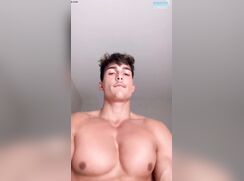 Straight Influencer Cums On Bottoms Ass