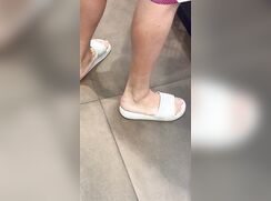 GROCERY STORE FEET SPY