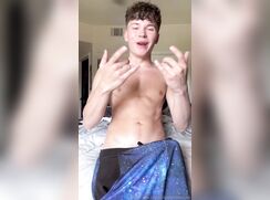 silasbrooksxxx - Busting 2 loads all over myself