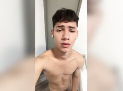 Punheta de menino bonito