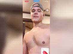 Guy moans and cum for fake girl