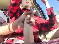 Uber driver gets a BJ while driving