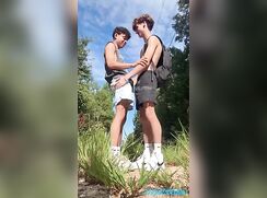 Jacktwinkie - After School Hike