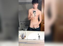 Horny hottie twink italian cums