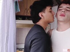 Blu Twink and Camilo Caba fuck for money