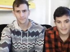 2 heteros cam chaturbate