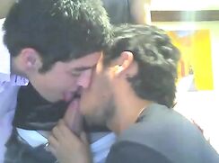 3 hetero avec des gages