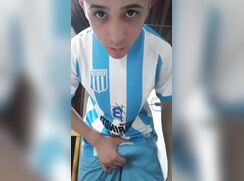 Novinho hétero na Cam fica duro fazendo live latino teen Straight