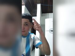 Novinho hétero mostrando Piru na cam teen Straight latino