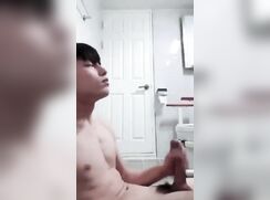 On the floor solo wank