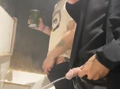 Latino héteros mijando drunk Straight friend piss