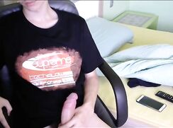 Mateo blows his hairy load
