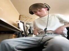 Damian 19yo se sluchatky