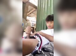 Another cute Asian twinkie