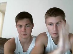 Vintage amateur webcam: happy lads