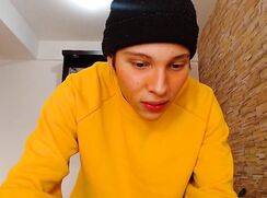 El Chico De Amarillo