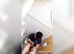 Japanese Hot Guy Wanks in Public Toilet