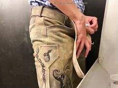 Oktoberfest Piss Spy