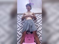 Nice jerking-off session from start to finish.