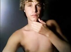 Vintage amateur webcam: sexy blond