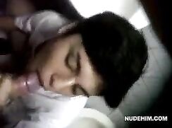 Amateur Bareback Guys Ass Play