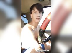 Hot Guy Jerks Off in Car