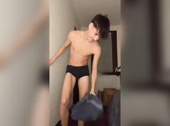 Cute italian twink jerking baited